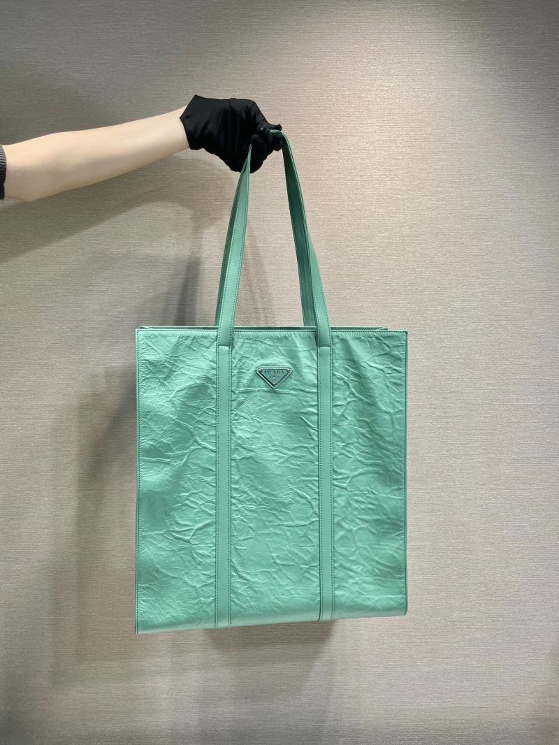 Pra*a tote bags